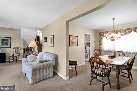 Bedroom - 904 Snyder Rd, Reading, PA 19609 photo 1 of 6