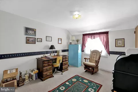 Bedroom - 904 Snyder Rd, Reading, PA 19609 photo 3 of 6