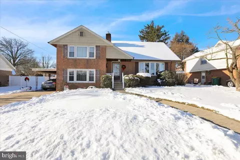 904 Snyder Rd, Reading, PA 19609