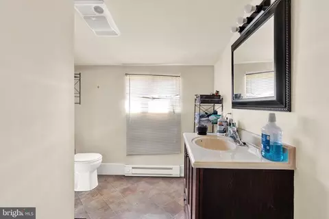Bath - 235 S Sterley St, Reading, PA 19607 photo 1 of 3
