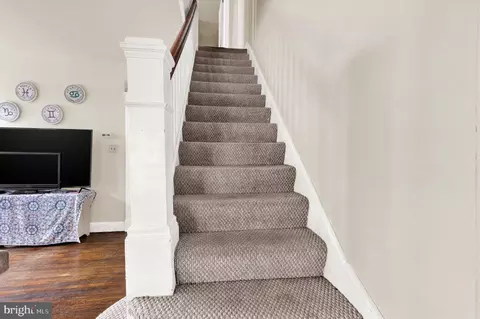 Entry Way - 235 S Sterley St, Reading, PA 19607 photo 1 of 3