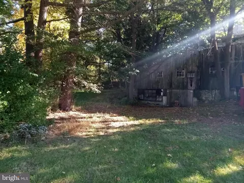 503 Exeter Rd, Reading, PA 19606 photo 13