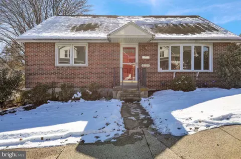 2326 Fairview St, Reading, PA 19609