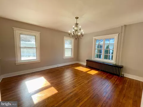 258 Spring Valley Rd, Reading, PA 19605 photo 5
