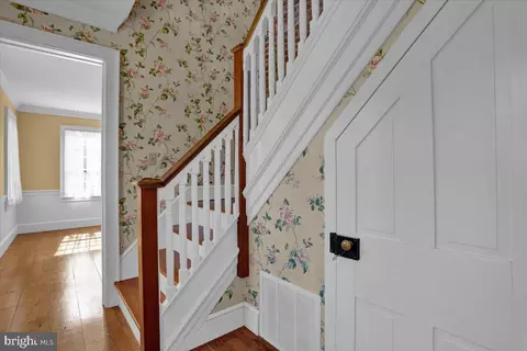 Entry Way - 15 Cardinal Pl, Wyomissing, PA 19610 photo 2 of 6