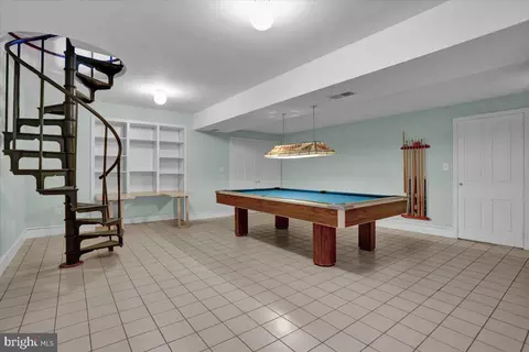 Living - 15 Cardinal Pl, Wyomissing, PA 19610 photo 5 of 5