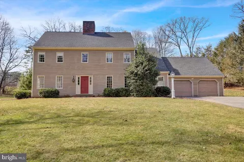15 Cardinal Pl, Wyomissing, PA 19610