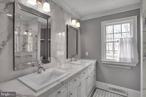 Bath - 15 Cardinal Pl, Wyomissing, PA 19610 photo 4 of 7