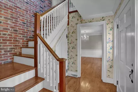Entry Way - 15 Cardinal Pl, Wyomissing, PA 19610 photo 1 of 6