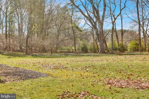 Exterior - 15 Cardinal Pl, Wyomissing, PA 19610 photo 6 of 11