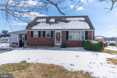 4 Dale Ct, Boyertown, PA 19512