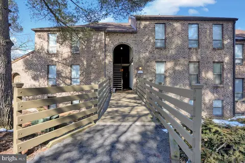 1 F Fairway Rd, Reading, PA 19607