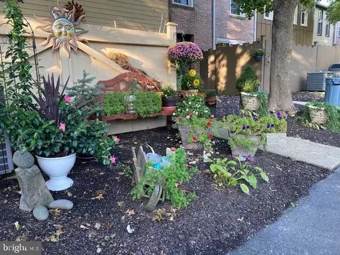 Exterior - 90 Medinah Dr, Reading, PA 19607 photo 5 of 7