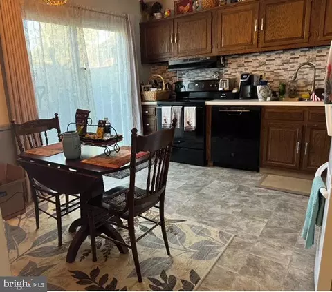 Dining - 90 Medinah Dr, Reading, PA 19607 photo 1 of 1