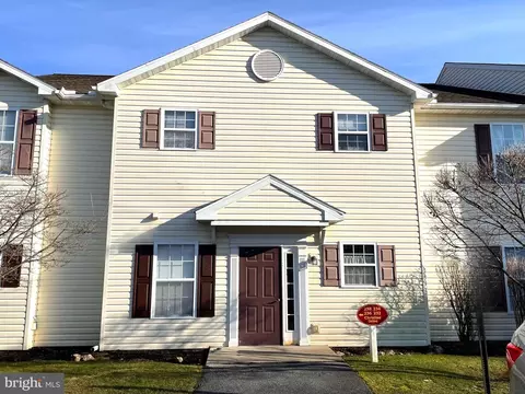 232 Christine Dr, Reading, PA 19606