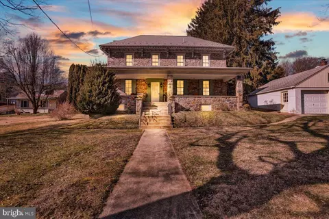 3056 Pricetown Rd, Temple, PA 19560