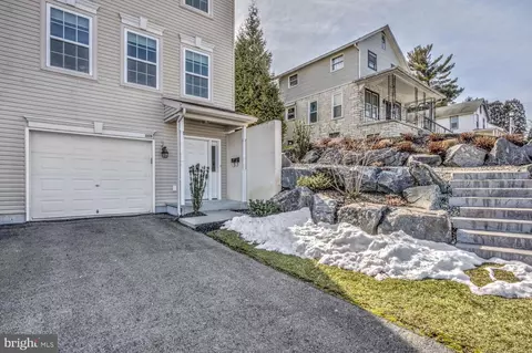 2228 Mckinley Ave, West Lawn, PA 19609