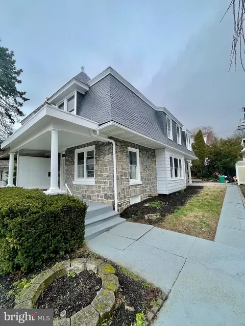 1421 N 14th St, Reading, PA 19604