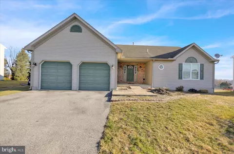 226 N Sandy Ln, Reading, PA 19608