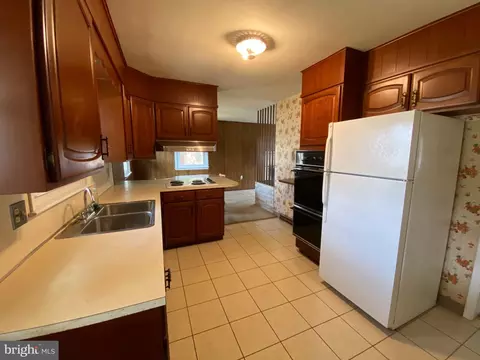 Kitchen - 328 W Elm St, Reading, PA 19607 photo 2 of 3