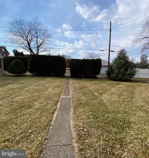 Exterior - 328 W Elm St, Reading, PA 19607 photo 6 of 7