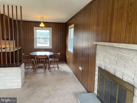 Dining - 328 W Elm St, Reading, PA 19607 photo 2 of 2
