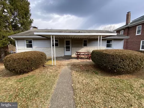 Exterior - 328 W Elm St, Reading, PA 19607 photo 4 of 7