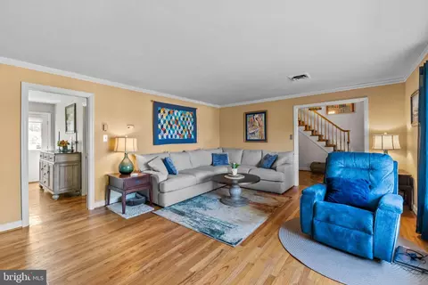 Living - 538 Campus Rd, Wyomissing, PA 19610 photo 1 of 3