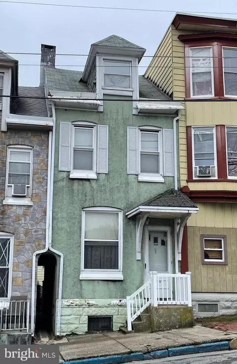 302 S 16th St, Reading, PA 19602