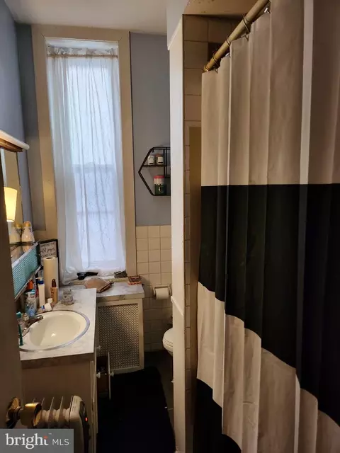 Bath - 626 Centre Ave, Reading, PA 19601 photo 1 of 2