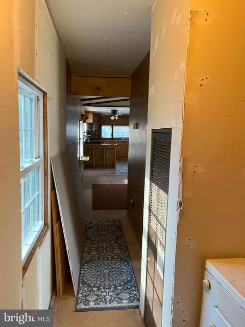 Bath - 19 Park Dr, Barto, PA 19504 photo 1 of 2