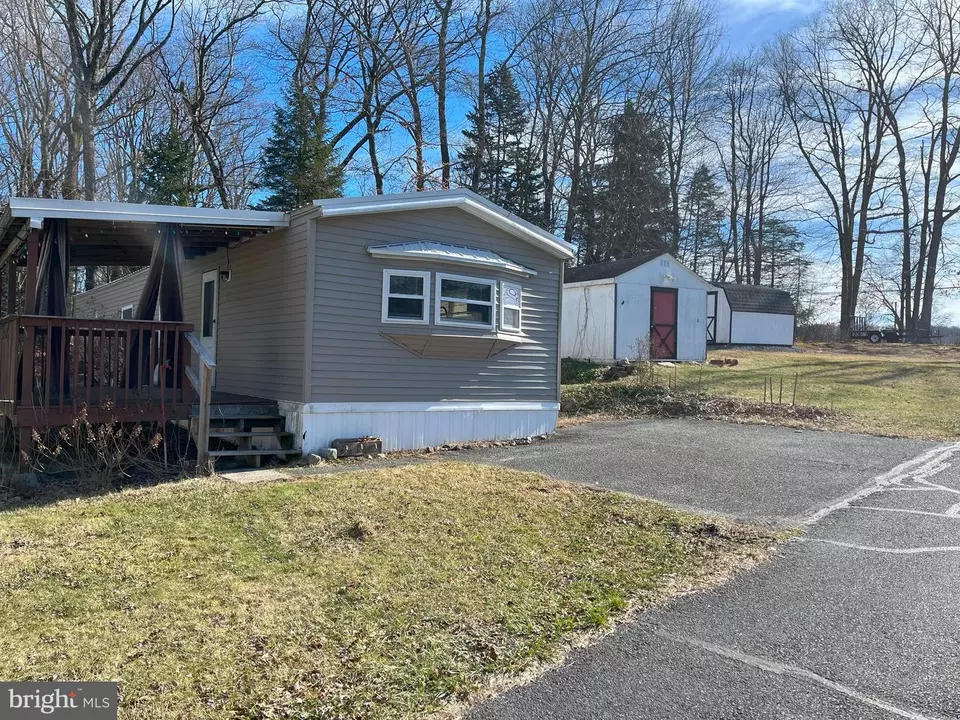 Exterior - 19 Park Dr, Barto, PA 19504 photo 2 of 5