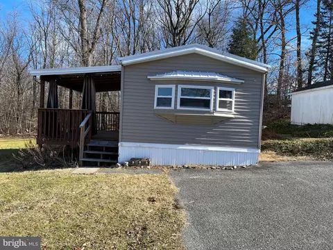 Exterior - 19 Park Dr, Barto, PA 19504 photo 1 of 5