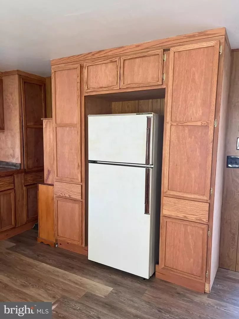 Kitchen - 19 Park Dr, Barto, PA 19504 photo 3 of 3