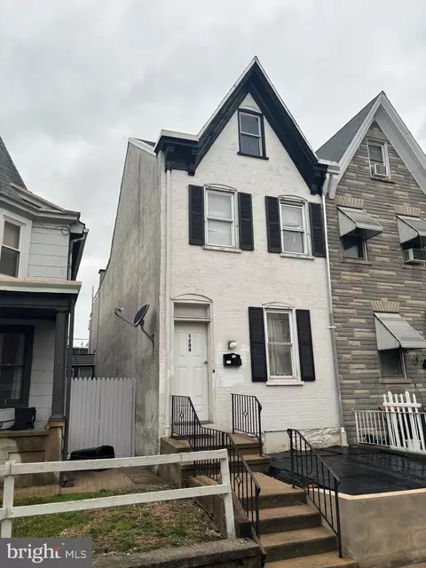 1204 Mulberry St, Reading, PA 19604