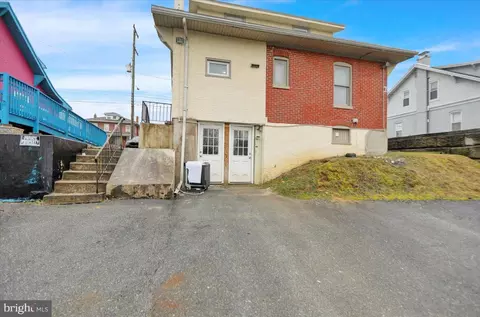 Exterior - 1423 Lancaster Ave, Reading, PA 19607 photo 5 of 9