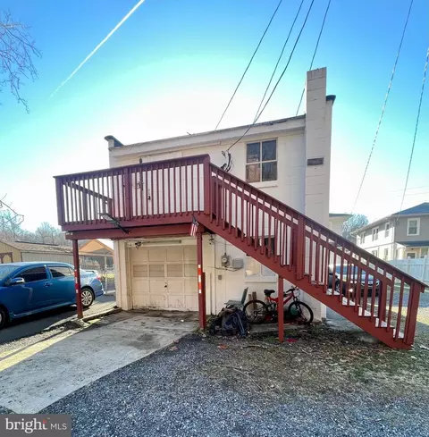 Exterior - 129 Spring Valley Rd, Reading, PA 19605 photo 4 of 5