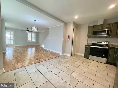 Living - 129 Spring Valley Rd, Reading, PA 19605 photo 1 of 1