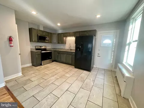 Kitchen - 129 Spring Valley Rd, Reading, PA 19605 photo 1 of 3