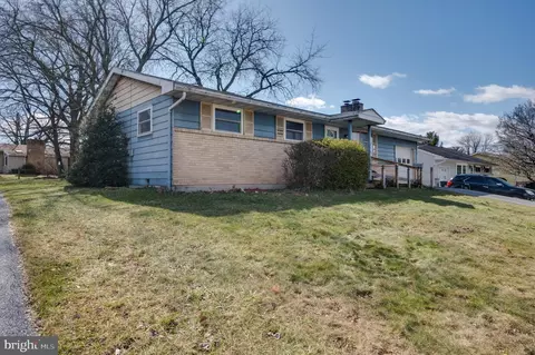 416 W Franklin St, Topton, PA 19562