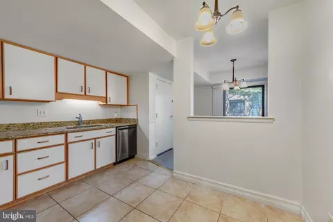 Kitchen - 9 D Fairway Rd, Reading, PA 19607 photo 1 of 4
