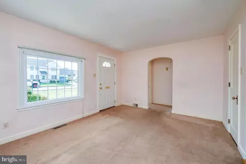 Living - 111 Beverly Ave, Reading, PA 19607 photo 1 of 3