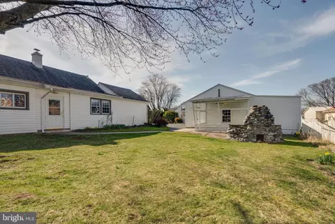 Exterior - 111 Beverly Ave, Reading, PA 19607 photo 10 of 13