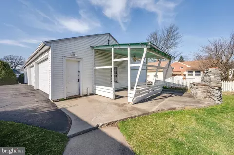 Exterior - 111 Beverly Ave, Reading, PA 19607 photo 11 of 13