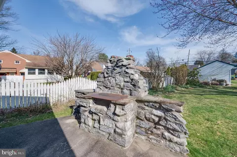 Exterior - 111 Beverly Ave, Reading, PA 19607 photo 12 of 13