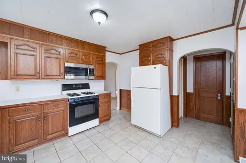 Kitchen - 111 Beverly Ave, Reading, PA 19607 photo 6 of 6