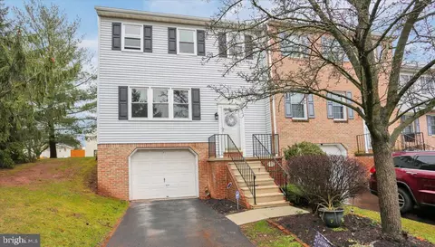 40 6 Rock Rd, Reading, PA 19606