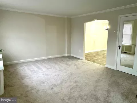 Living - 1609 Meade St, Reading, PA 19607 photo 1 of 2