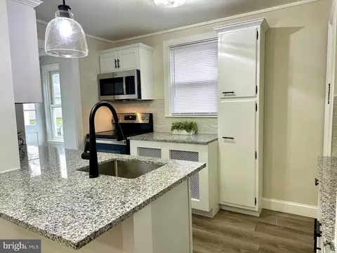 Kitchen - 1609 Meade St, Reading, PA 19607 photo 3 of 4