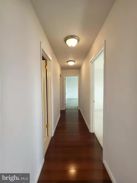 Entry Way - 1375 Pershing Blvd #603, Reading, PA 19607 photo 3 of 5